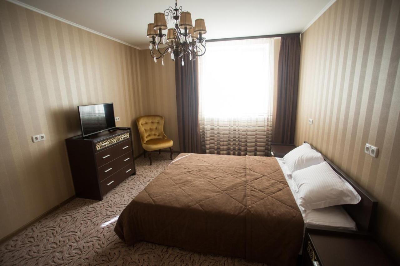 Port Royal Hotel Tulchyn Kültér fotó